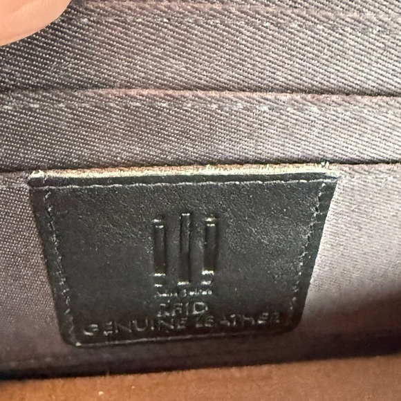 Alfred Dunhill Women's RFD Black Leather Expandable Leather Wallet/Clutch - Picture 4 of 11